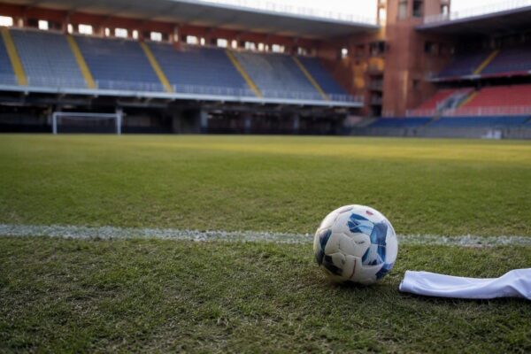 Napoli batte Genoa 0-2: analisi della prima di Allegri e dei cambi decisivi