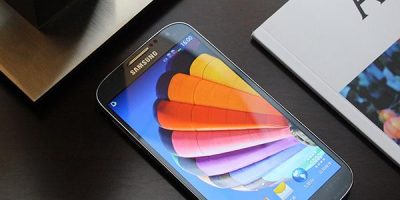 Le Galaxy S4 de la société Samsung