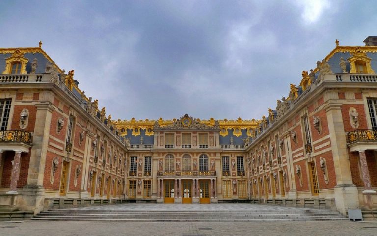chateau de versailles france