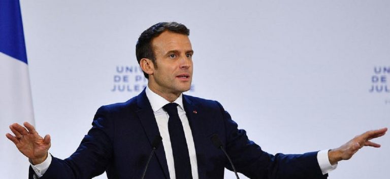 macron choose france rencontre versailles