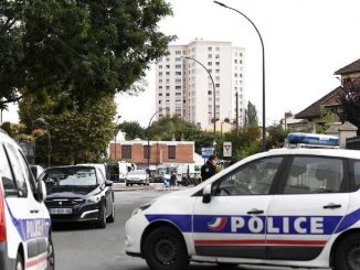 Poignardée à Paris