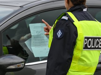 coronavirus france surveillance confinement