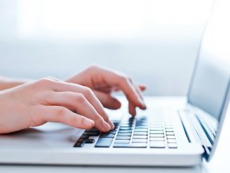 Où télécharger des logiciels pour mobile et à quel prix ?