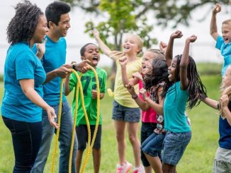 Moniteur de colonie de vacances