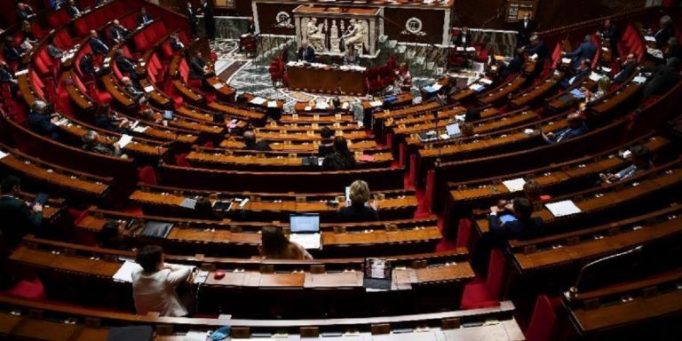 Pass sanitaire: que contient la loi de l'Assemblée Nationale?