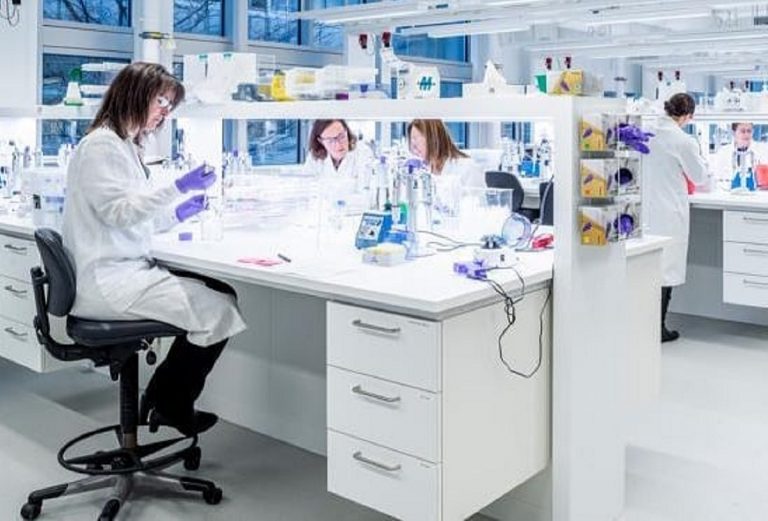 AstraZeneca pause vaccin