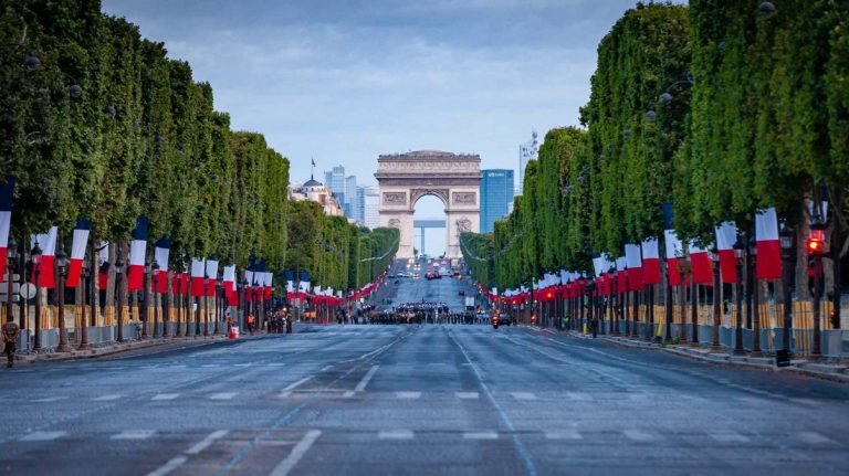 La fête nationale française le 14 juillet 2021