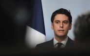Le porte-parole du gouvernement français Gabriel Attal lors d'un point de presse