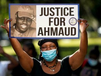 Poursuite contre les trois hommes ayant abattu Ahmaud Arbery