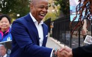 Adams, le nouveau visage du parti démocrate, maire de New York