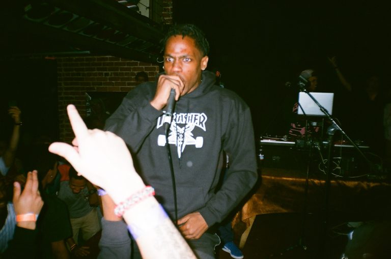 Travis Scott et Drake dans le collimateur de la justice