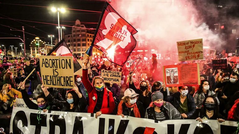 Izabela, la Polonaise de 30 ans décédée à Pszczyna des suites d'une infection causée par des complications de la grossesse, est morte vers la 22e semaine de grossesse