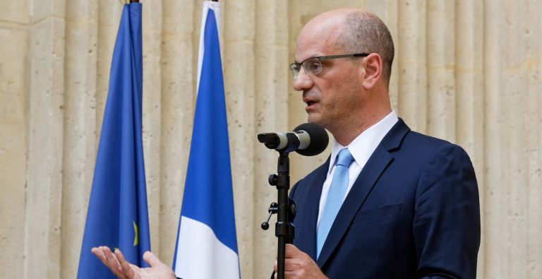 Covid-19 : le protocole sanitaire modifié pour simplifier la vie des acteurs dans l'éducation