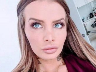 Une jeune fille de 33 ans avec deux vagins : "J'en utilise un avec mon petit ami, l'autre avec tous les autres"