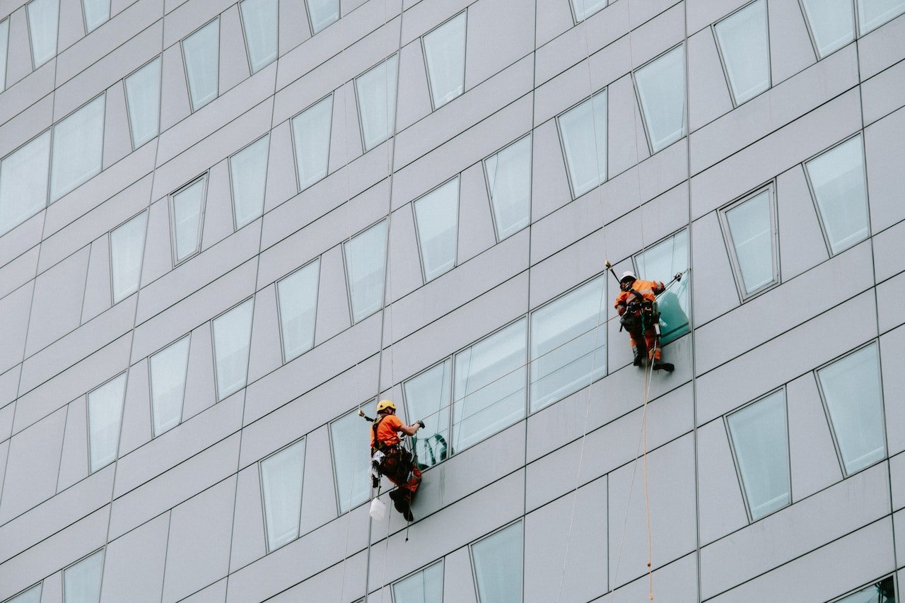 Hoe meld je misbruik van gebouwen in Napels