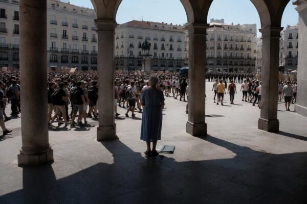 Massale demonstraties tegen torenhoge huren en ontruimingen in Spanje