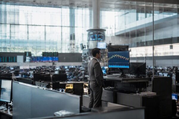 Börsenstart in Tokyo im Minus: Nikkei bei 65.123 Punkten