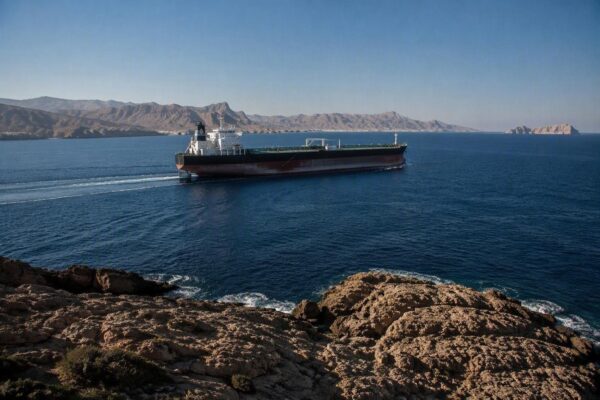 Ölpreise steigen: Hormuz-Streit und geopolitische Unsicherheiten belasten Märkte