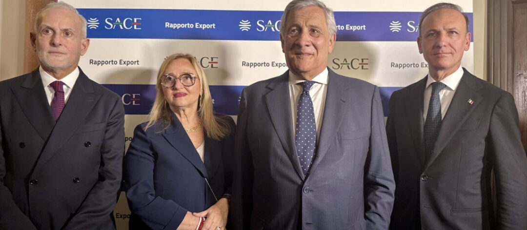 da sx Michele Pignotti, AD SACE On.Lucia Albano, Sottosegretario Ministero dell’Economia e delle Finanze On.Antonio Tajani, Vicepresidente del Consiglio dei Ministri e Ministro degli Affari Esteri e della Cooperazione Internazionale Guglielmo Picchi, Presidente SACE