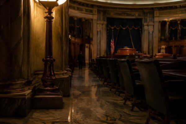 Rifiuto del CLARITY Act: le criptovalute perdono terreno