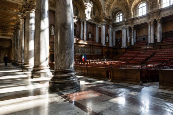 Seduta del 13 ottobre: voti sulla finanza e omaggio a Bonino