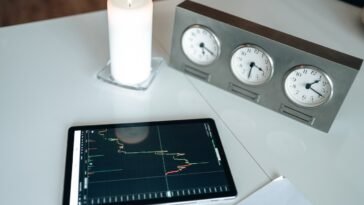 pexels alphatradezone 5833843