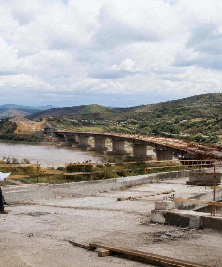Investimentos históricos em estradas mineiras: Lula visita obras em Governador Valadares