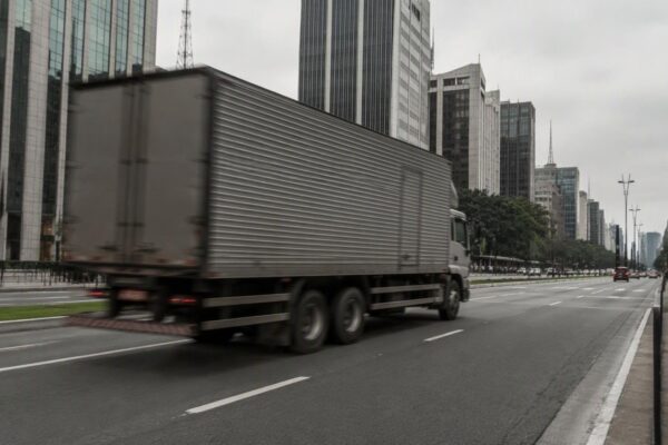 Energia abundante pode colocar Brasil no mapa de data centers e IA