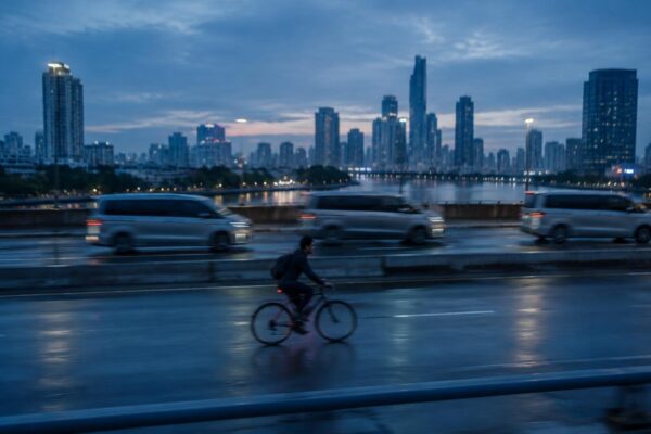 Bangkok IMF summit reveals AI growth, UK fiscal turn, Chinese car surge