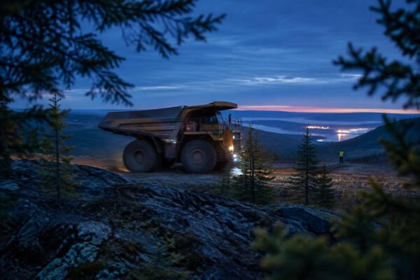 First Atlantic secures 209-claim North Arm licence via share issue