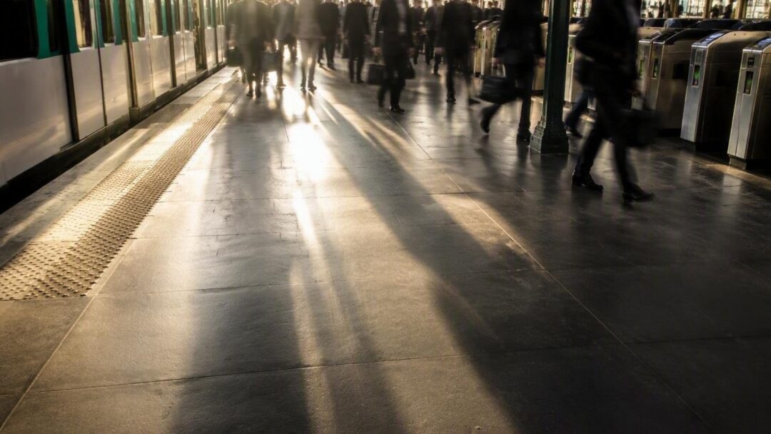 Emplois vacants en baisse: analyse des tendances du marché du travail en France