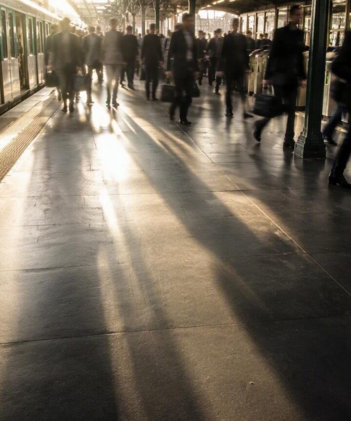 Emplois vacants en baisse: analyse des tendances du marché du travail en France