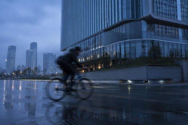 Le géant chinois Alibaba investit massivement dans l'intelligence artificielle