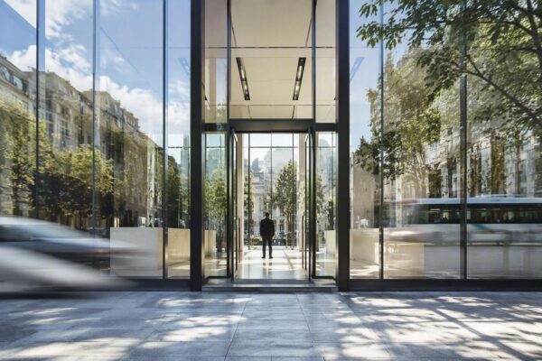 Revolut devient une banque à part entière : quelles conséquences pour le marché français ?