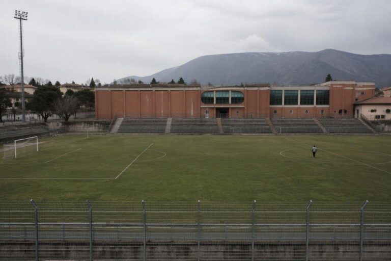Guida al calcio a L’Aquila: impianti, orari e scuole calcio