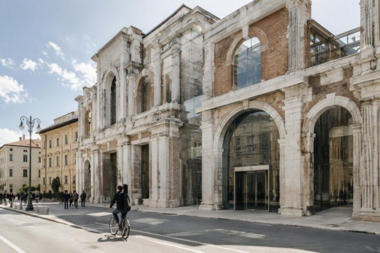 Lorenzo Cherubini visita il Teatro San Filippo, simbolo di rinascita aquilana