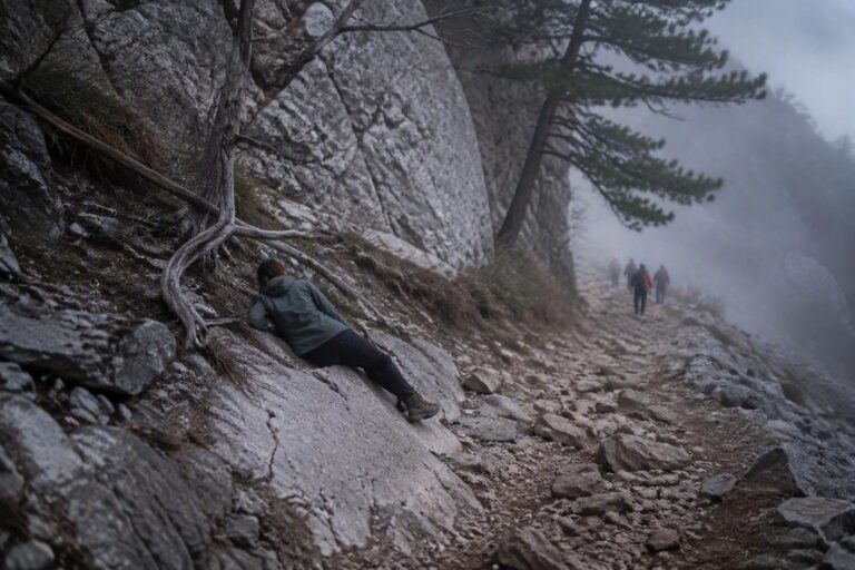 Intervento del Soccorso Alpino e Speleologico Abruzzo per una donna infortunata sul Sentiero delle Scalelle