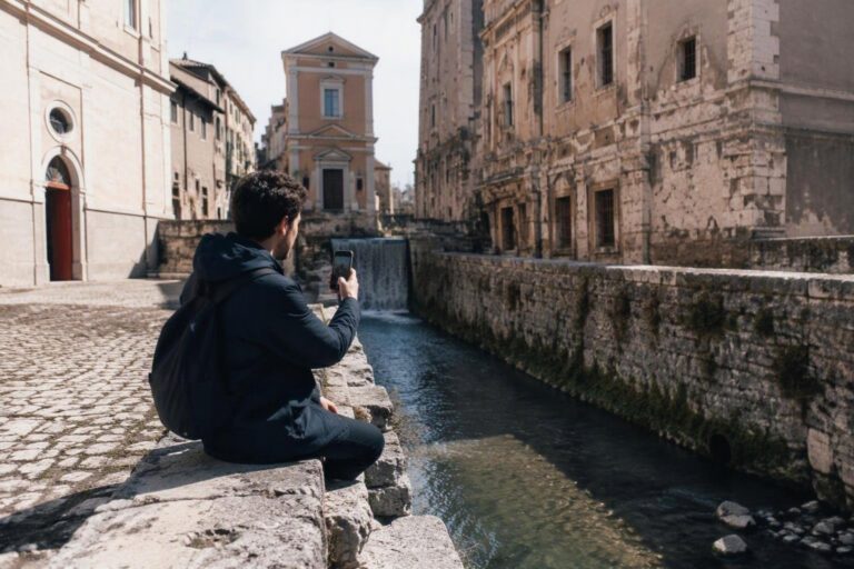 L’Aquila, come segnalare disservizi e vandalismi