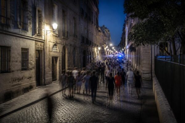 LGBT+ venues in Marais seek 2am music permit