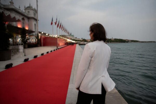 Mostra del Cinema di Venezia 2026: gli abiti più iconici e gli eventi esclusivi