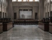 Quando la tragedia diventa intrattenimento: dal processo ai social