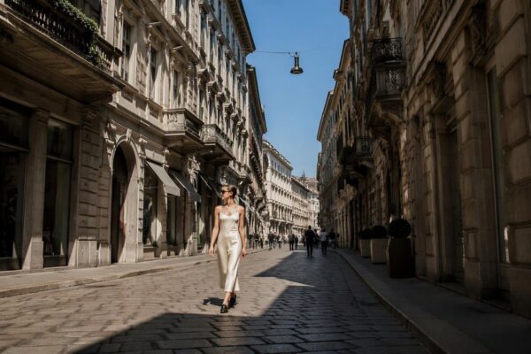 Sprezzatura oggi: come Luisa Spagnoli e Tod’s reinterpretano l’eleganza