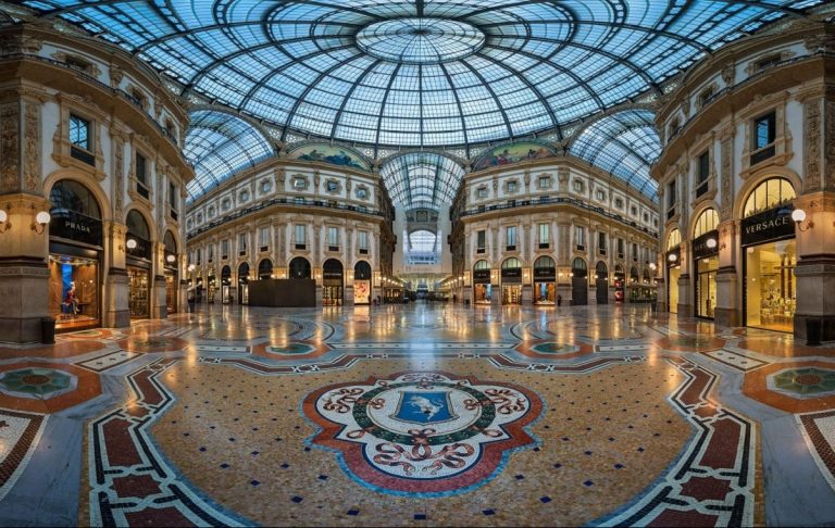 Asta record in Galleria a Milano per l’ex spazio Tim: base di 670 mila euro