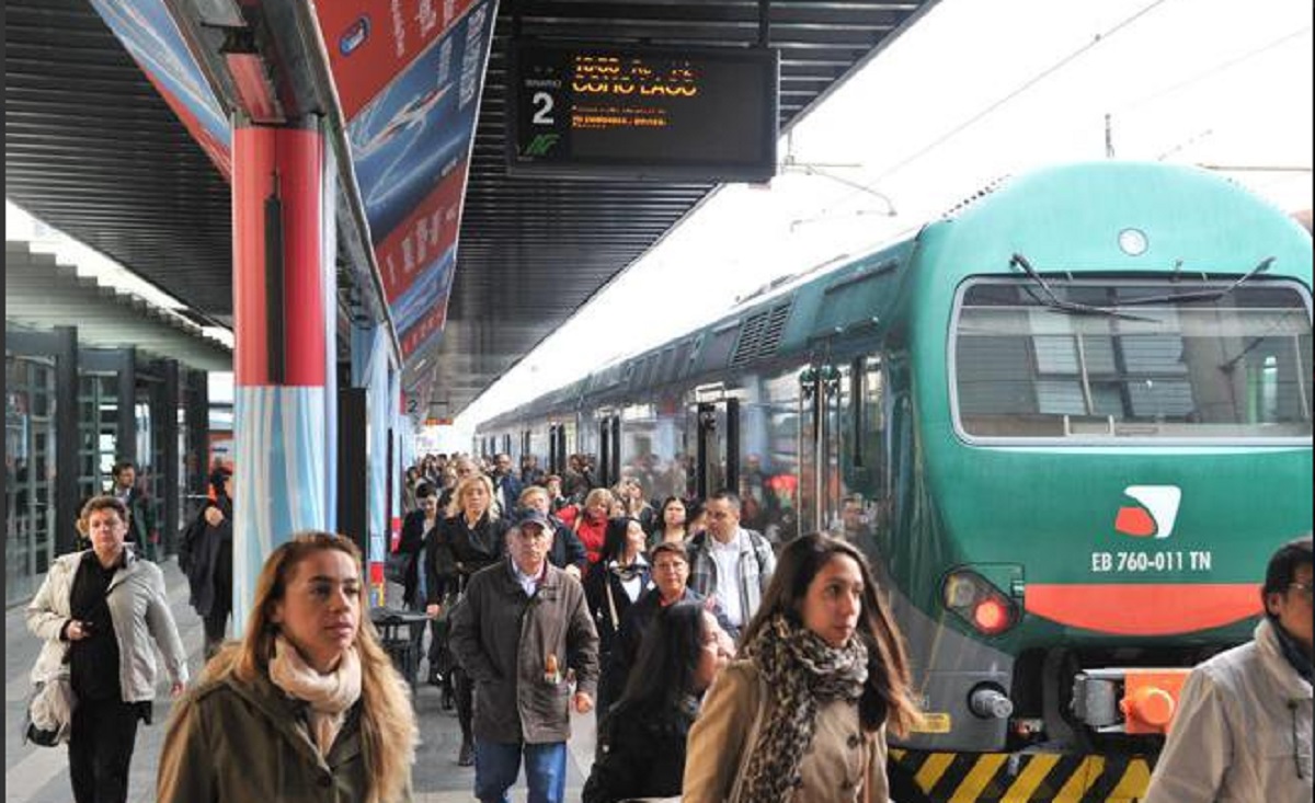 Binario lesionato: fermati i treni sulla linea Domodossola-Milano