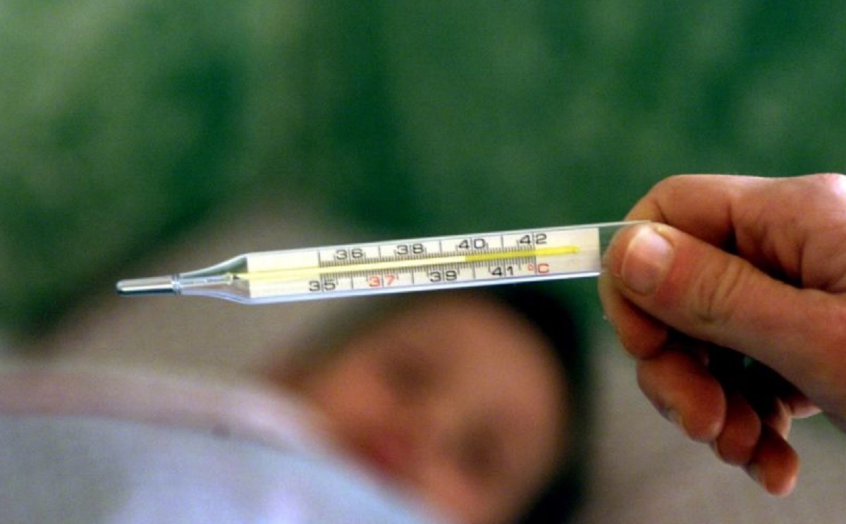 Ragazza rhodense di 28 anni colpita dalla meningite batterica