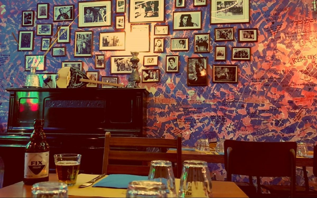 Rebetiko Milano: il menu e i prezzi della taverna greca