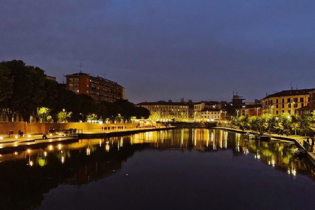 Acqua Show in Darsena per l’arrivo del Natale: spettacolo di luci e acqua