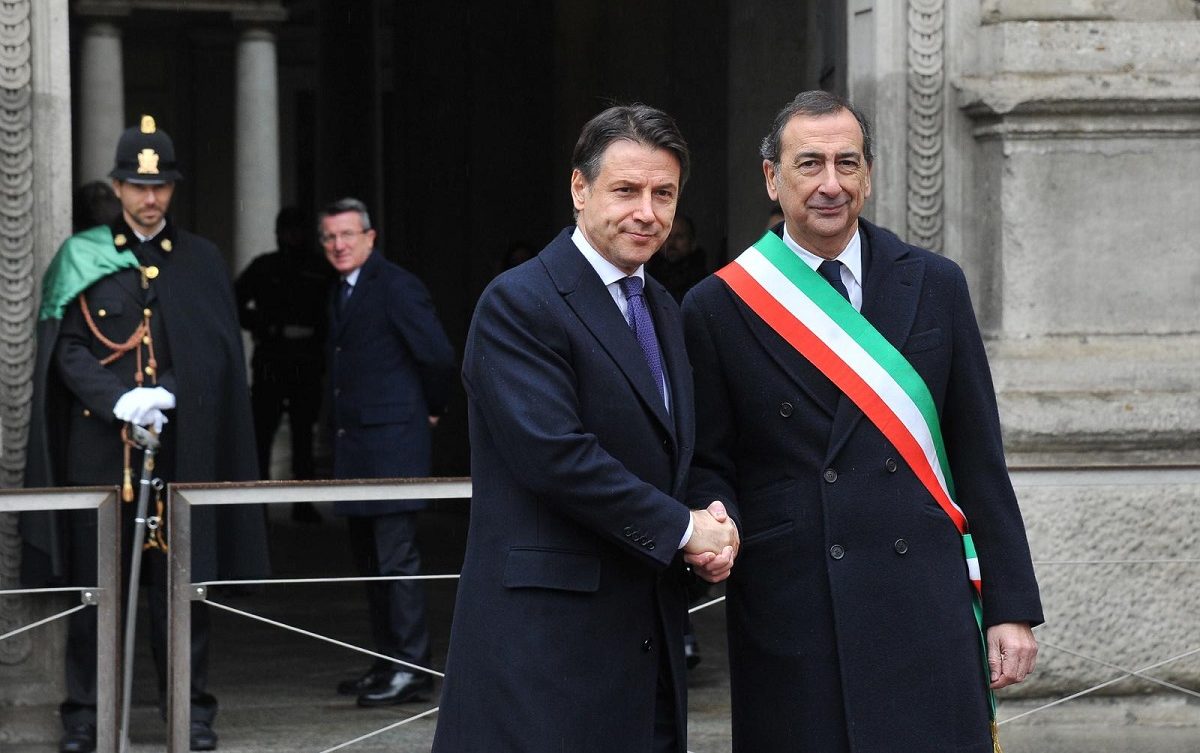 Conte a Milano: incontro sulla cyber-sicurezza e aperitivo con Sala