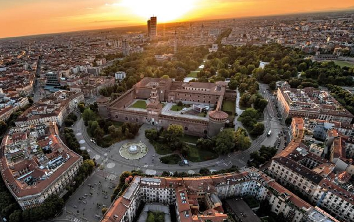 Milano, boom di nuovi residenti: oltre 500mila persone in 10 anni