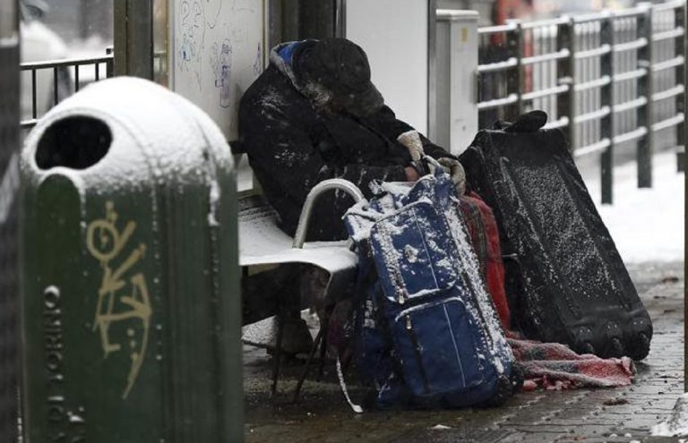 Natale con i senzatetto di Milano: l’iniziativa della Caritas Ambrosiana